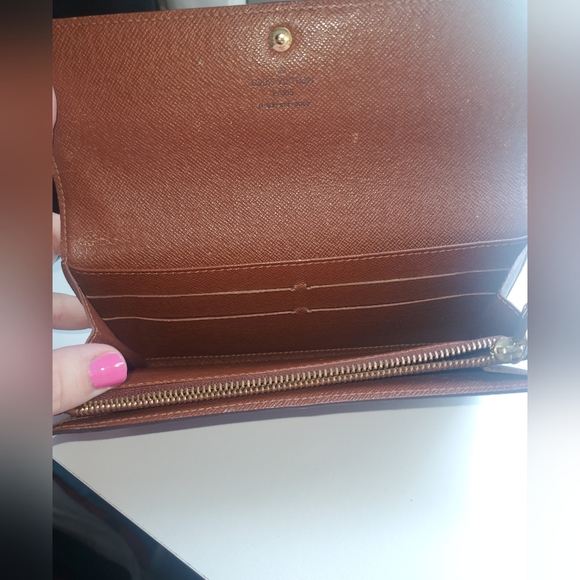 Sarah Wallet - Picture 4 of 8